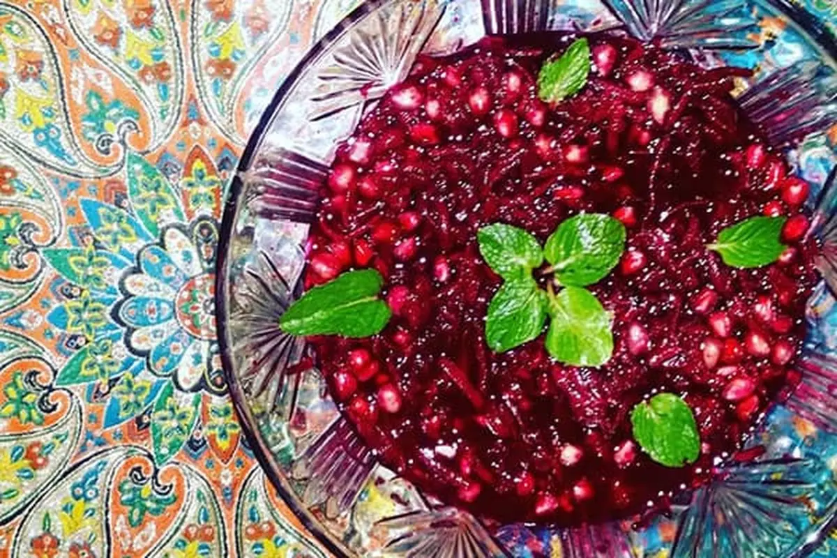 طرز تهیه ترشی پاییزی انار با بادمجون | طعمی بی‌نظیر که تا آخر عمر فراموش نمی‌کنی! + ویدئو